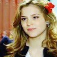 A cada dia te amando cada vez mais ! Minha cinderela eternamente ; @sophiaabrahao ... Te amo *-*