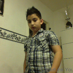 Ebeljulji's profile picture. Le monde sera a toi quand t'aura coupée ma tete , 4etoiles plus moi sa fait 5 t'inquiète bagneu n'est pas loin de V.I.T.R.Y