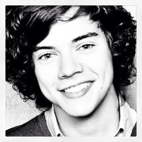 I love writing Imagines that make you fill warm and fuzzy inside :) Don't worry, they always have happy endings :)