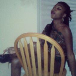 ~23,, http://t.co/4nyFOYEQ.Life:Daughter. Malikhai Lyric :),, *Pepsi, Good Food, Family, $$$, Love*=Happiness,, #NewYork=HOME,, #TeamBelize,, #TeamSickleCell :)