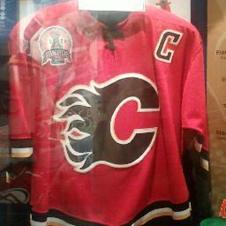 #Flames Fan, MMA Enthusiast and University student studying computer science about sums it up