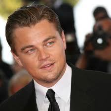 Moi la vie je la gâche pas, j'en profite☻En amour j'vous dis Léonardo DiCaprio♥ A fon sur lui et tous ses film ♥☺Franchement j'suis a fon sur Titanic aussi♥