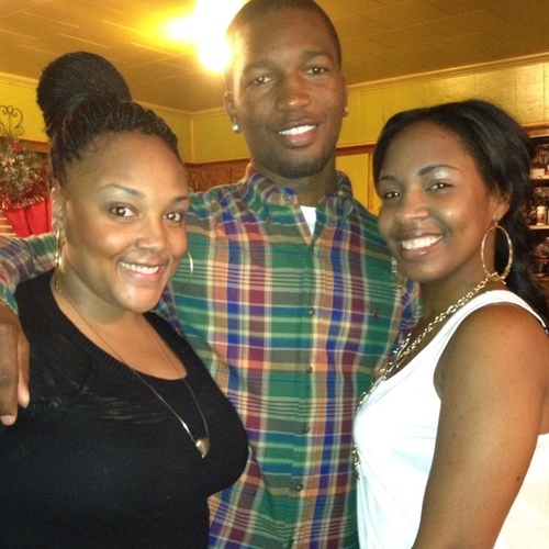 VVCouture's profile picture. I ❤ being me: DamnItsVEE Silly like a Clown, Versatile like H2O #TheRealTeamNatural #Gage&MasonMom  #independent #libra #fuckU&yaCrew