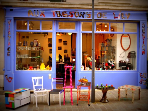 labrocdefred's profile picture. Objets vintages 50 60 70's 80's, design, création et relooking de meubles et d'objets
Expo d'art contemporains, tableaux, peintures, sculptures...