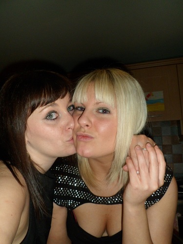 kerryspalling's profile picture. mummy of 2 beautiful boys,, studying to be a hairdresser :-)