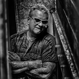 Inspiring others and finding the best in everyday defines “Lewbie”. Coolest guy in the midwest, keeps you laughing will educating photographers everywhere!