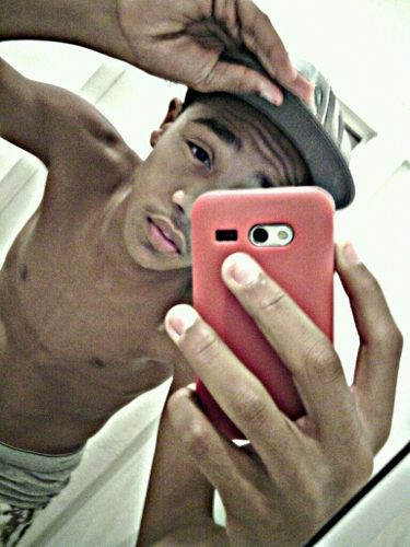 F4F ? if you follow me jus mentinon. Freestylist,Basketball player,S|W|A|G inc., Original Gangsta, Black ops 2, Your mom