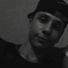 Eu não te deixaria por uma aventura atoa,e nem te trocaria por qualquer outra pessoa. Te amo meu princepezinho 3 p. Bea