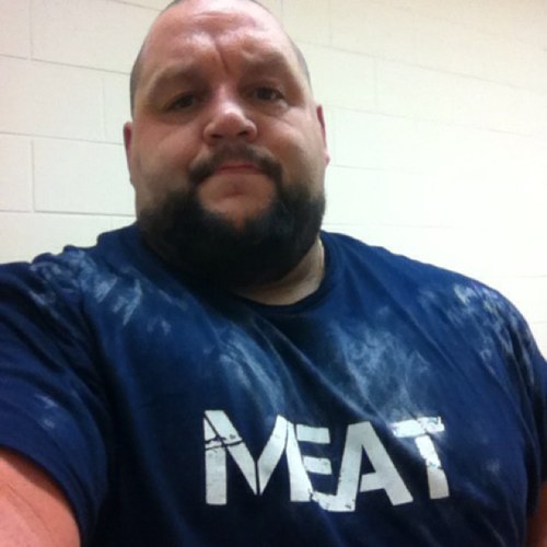 Wisconsin born and bred... Living and lifting large. Gotta get back to basics. Powerlifting