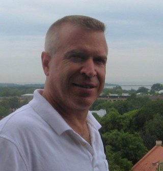 GlennChooch's profile picture. Helping large organizations achieve business success