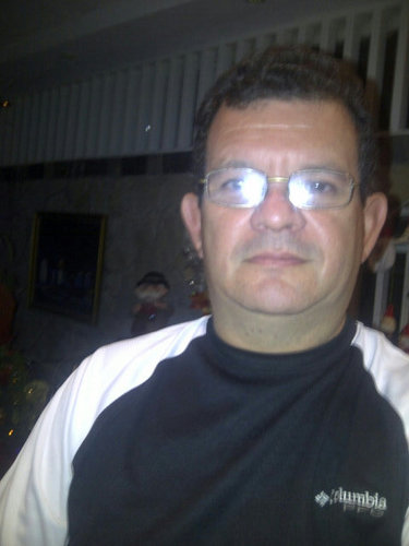 carlosemarquezz's profile picture. Licenciado en ciencias navales mención mecánica,militar en situacion de retiro,  casado, remodelaciones en general.