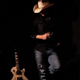 Country Artist from South Mississippi