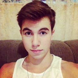Pra te ver sorrir eu posso colorir o céu de outra cor ( 8) @WhoIsCarlos