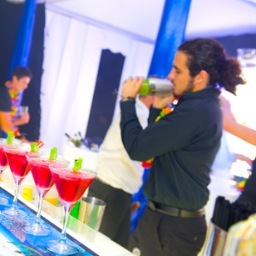 Mobile Bartender offer a range of Mobile Bartending & Beverage Catering services in Brisbane, Sydney, Melbourne & Gold Coast.