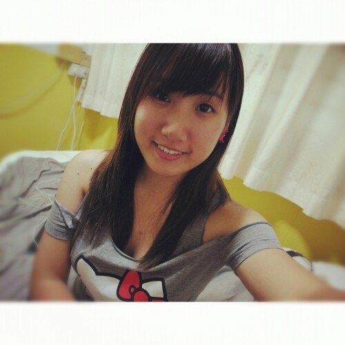 undefinableher's profile picture. ordinary girl