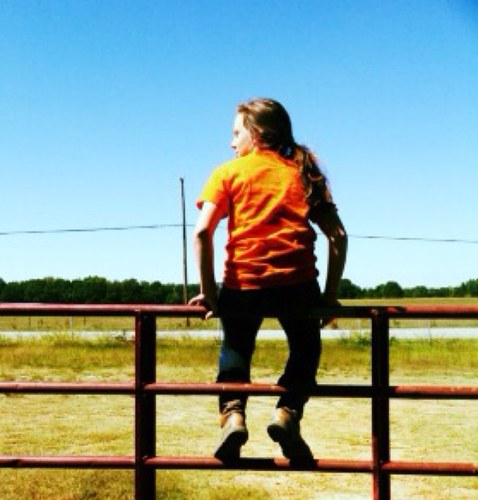 I'm just a simple girl who likes to raise a little hell every now and then.