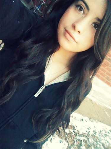 Modelinglife24's profile picture. 