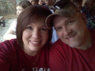 Lovin' Jesus! Pastor of Outreach @ Radiant Life. Married to my HS sweetheart, Todd. Mom of 2 awesome children!