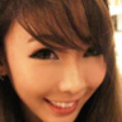 JamieChiaD3's profile picture. True blue Singaporean, active online game blogger, e-researcher and obsessed with my new Canon SLR camera!