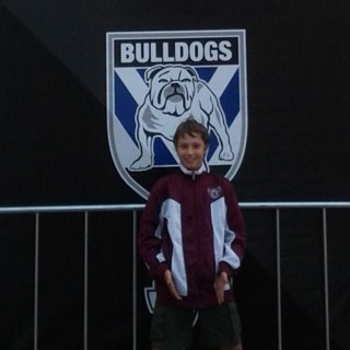 V8 fan and hugh Whincup fan