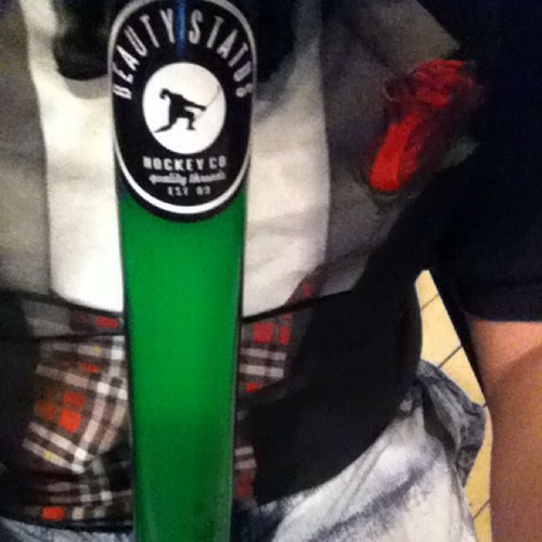 hockey_stoner's profile picture. Packin bongs and wheeling moms- #42 on the ice #1 in your heart. Always for the #StonerNation #FTB