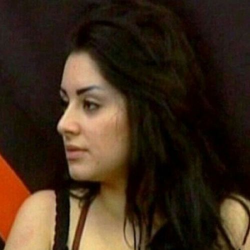 منذ ولاادتـي وأمي تسعدني : بلاا مقاابل . . . ف يااارب أسعدها و أحفظها ♥