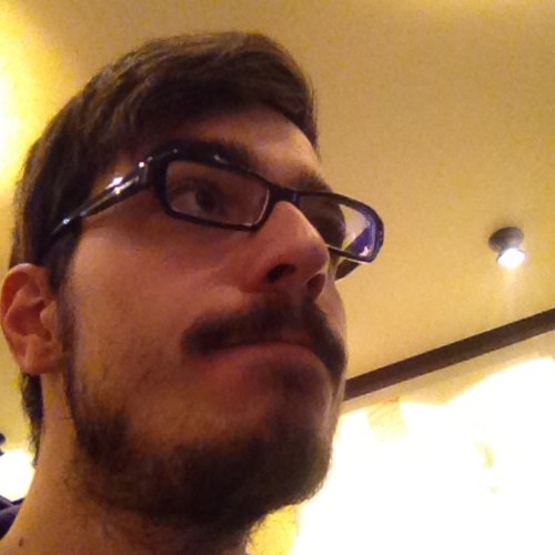 Blogger, app tester, Pro gamer, sometimes informatic