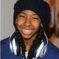Hey y'all my name is Terry, i am a follower of Mindless Behaviour, Nicki Minaj, Chris Brown etc you follow me i follow you :)