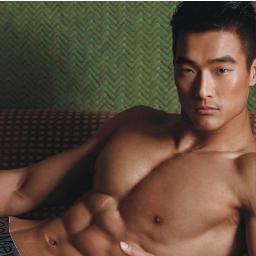 vuvuthesmooth's profile picture. I love to have a good time and party.