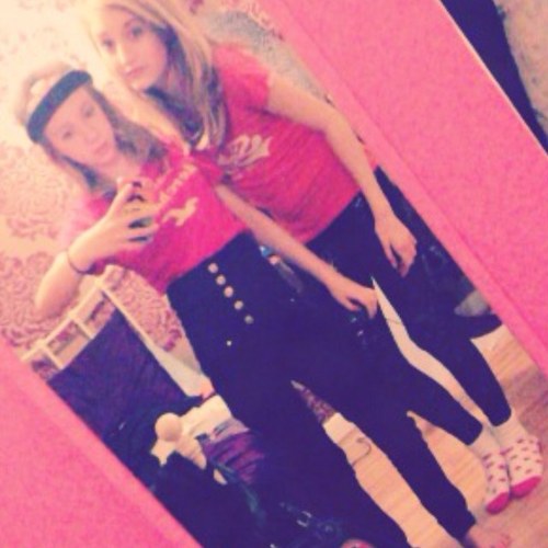 TrinlovesNiall's profile picture. Follow @imajellybabyy she follows back , i know how much you want another follower so i follow back too:)