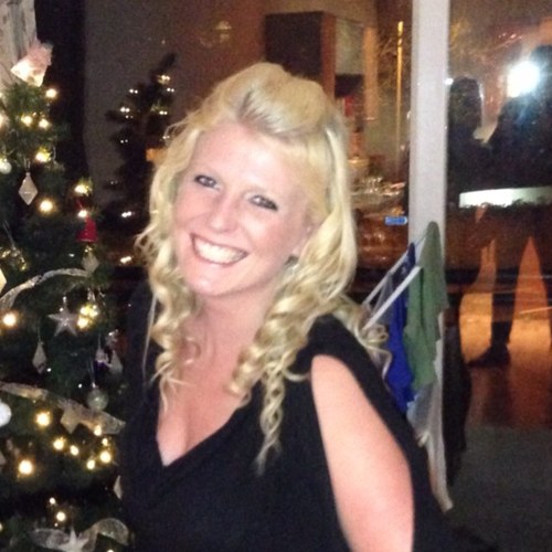 Sparkleita's profile picture. Works hard, Plays hard