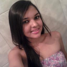 Sou estudante, tenho 15 anos, amo meus amigos,   MSN: hannafreitas41@hotmail.com    = ) !!!!!!!!!!!
