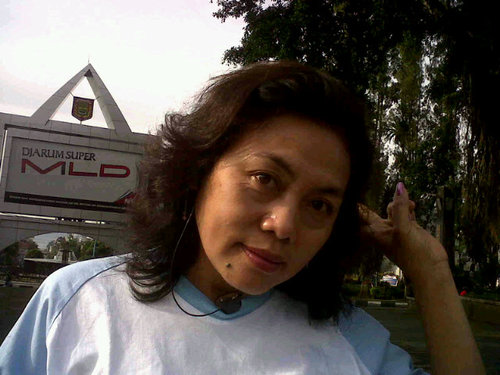 RetnaniZr's profile picture. 