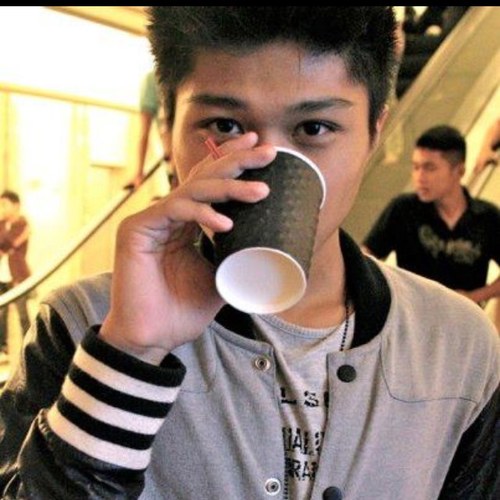 plss follow my new account @Darrenewable thankyou =)))