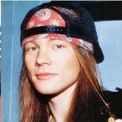 @axlrose Rei divônico *o* GnR forever ♥
Quando a @shijouxd estiver block eu venho pra cá ^^''