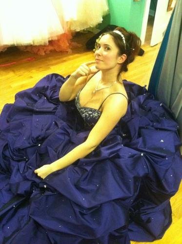 TheRealxxXtina's profile picture. Master of the dry cleaning universe.  Watcher of the fire zone