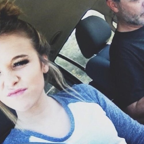 I'm Acacia. Its's pronounce Uh-kay-sha. I love tacos, cats, and arizonia tea. {fl/rp} My sister is @selena94gomez19