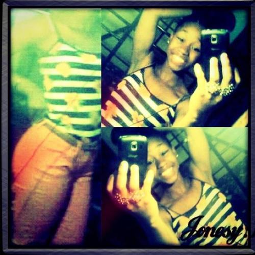 VelleBeautiful_ Profile Picture