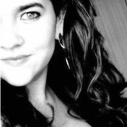 Seja qual for o seu sonho, comece. Ousadia tem genialidade, poder e magia.
(Goethe)