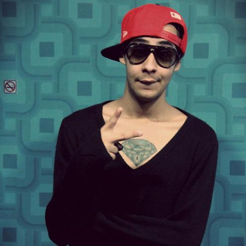 Fc dedicado a Família mais Linda @GarnetOficial. Dona: @_MonaAndrade, ADM's: @thaiara_souza_ @_pedrinhomylife.