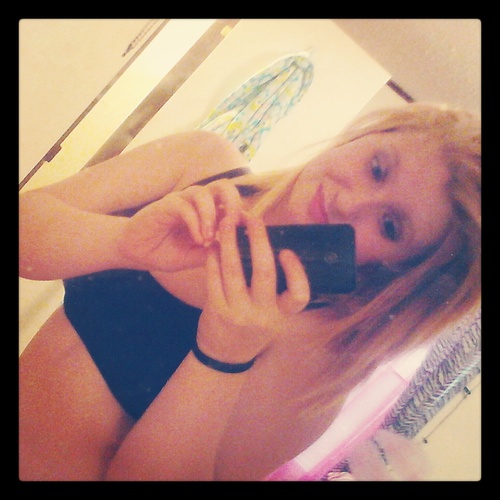 ayeeitskelsayyy's profile picture. 15 years young. Happily taken. Zebra print. 2 tattoos && 2 piercings. Brown eyes. Blondieee. May 7th. Softball. Country girl. :]