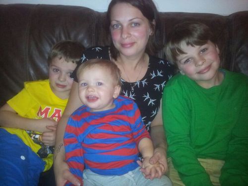 KatieR1984's profile picture. i am 28 i have 3 boys lewis is 10 jake is 7 Finley 11 m they keep me busy n on me toes but wouldnt be without them xxx