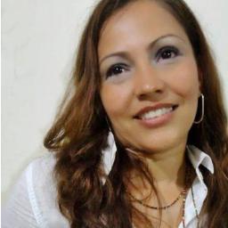 Sé una persona buena y feliz ! La vida te lo recompensará !!