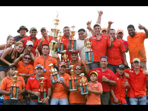 Nuestra fundación se dedica al 4x4 extremo de la mano a la responsabilidad social a lo largo de nuestra geografía Panameña.