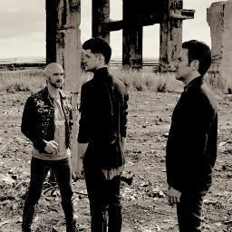 i love @thescript they are just amazingg!;DDD