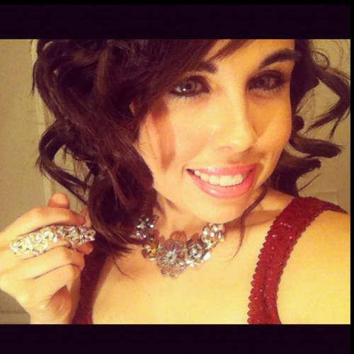 kaydoza's profile picture. A chemist who loves to party and make people smile :)