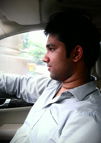 freaky guy....dont give a hoot to anyone and loves to love everyone who loves me
