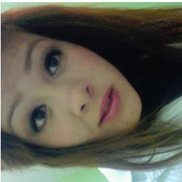 Adoro la música, cantar, bailar, y los tamarindos(: