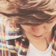 i love harry more tha i love my life. Me sigam também no @zaynpotat0 @louisdecision @nialler4life and @li4m4life