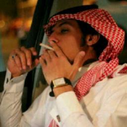 في مدآآئن الغربااء غرييب يغنيك عن الف قريب.